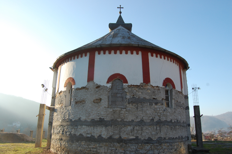 Hram Svetog Oca Nikolaja u Milicima